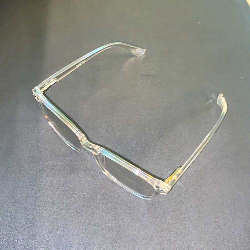 Blue Light Glasses with Clear Frames - Picture 2 of 3
